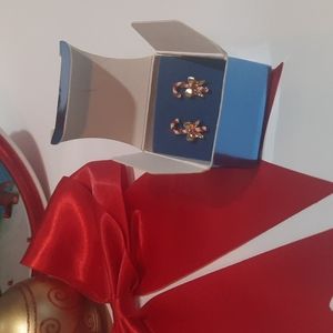 Avon, Vintage holiday classic earrings.. candy cane.